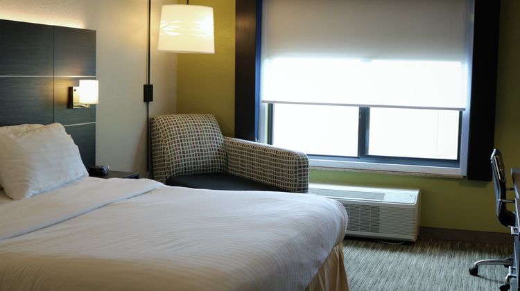 Holiday Inn Express & Suites  Exmore, VA Room