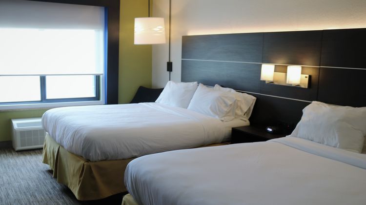 Holiday Inn Express & Suites  Exmore, VA Room