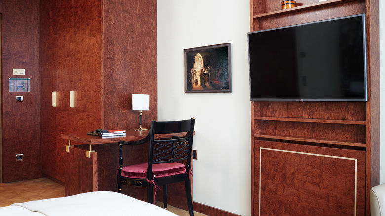 <b>Derag Livinghotel De Medici Room</b>. Images powered by <a href="https://www.leonardoworldwide.com/" title="Leonardo Worldwide" target="_blank">Leonardo</a>.