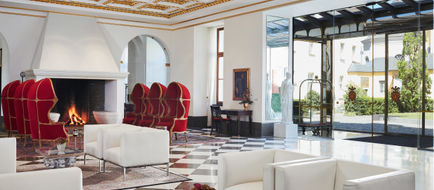 Derag Livinghotel De Medici Lobby