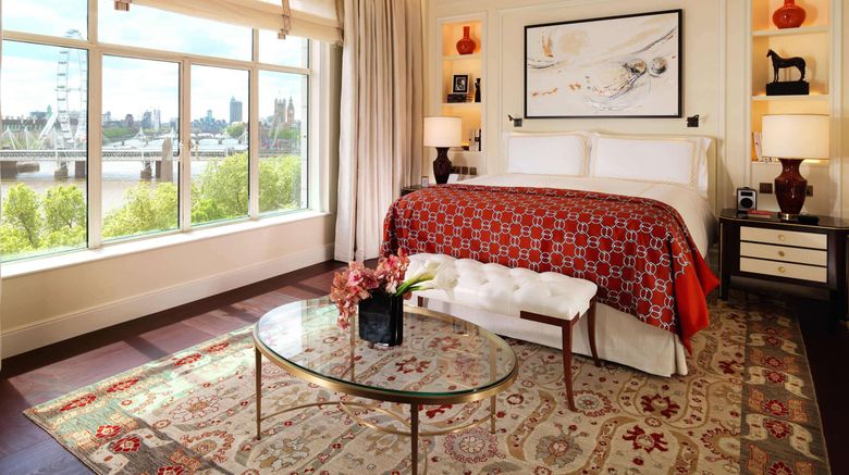 <b>The Savoy, A Fairmont Hotel Suite</b>. Images powered by <a href=https://www.travelagewest.com/Hotels/London/