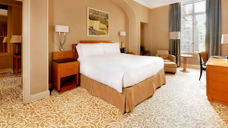 <b>The Savoy, A Fairmont Hotel Suite</b>. Images powered by <a href=https://www.travelagewest.com/Hotels/London/