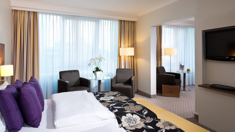 <b>Leonardo Royal Hotel Duesseldorf Suite</b>. Images powered by <a href="https://www.leonardoworldwide.com/" title="Leonardo Worldwide" target="_blank">Leonardo</a>.