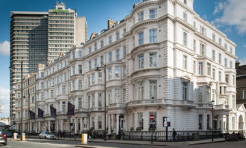 Park International Hotel
