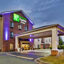 Holiday Inn Express & Stes Buford NE