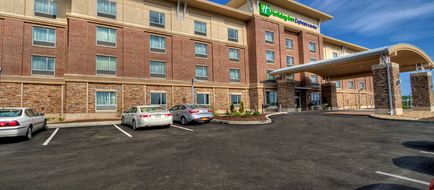 Holiday Inn Express & Stes Pittsburgh SW Exterior