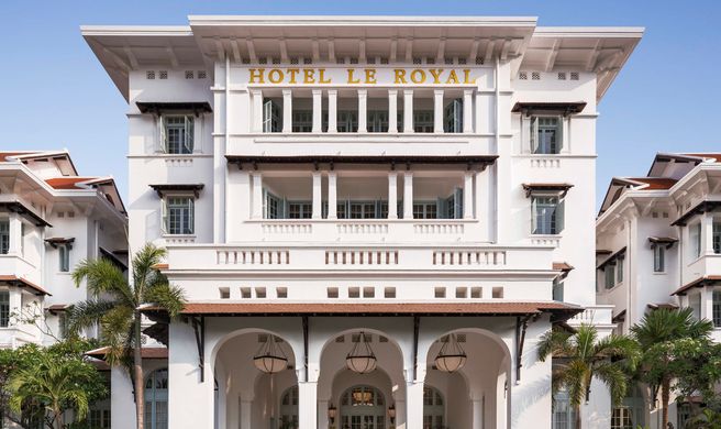 Raffles Hotel Le Royal Exterior