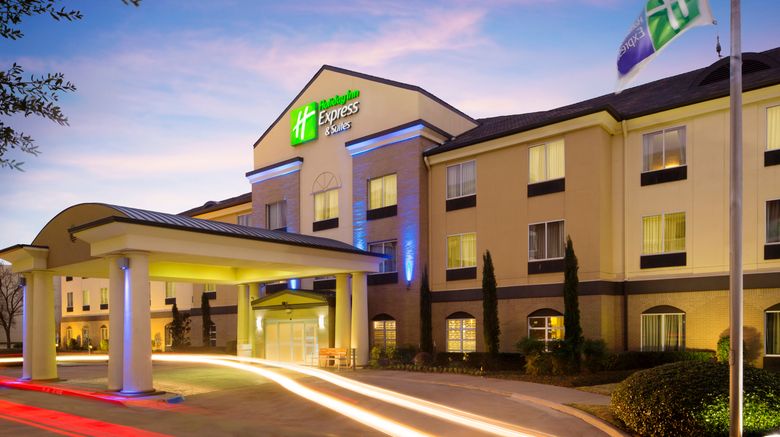 Holiday Inn Express Exterior. Images powered by <a href="https://www.leonardoworldwide.com" target="_blank" rel="noopener">Leonardo</a>.