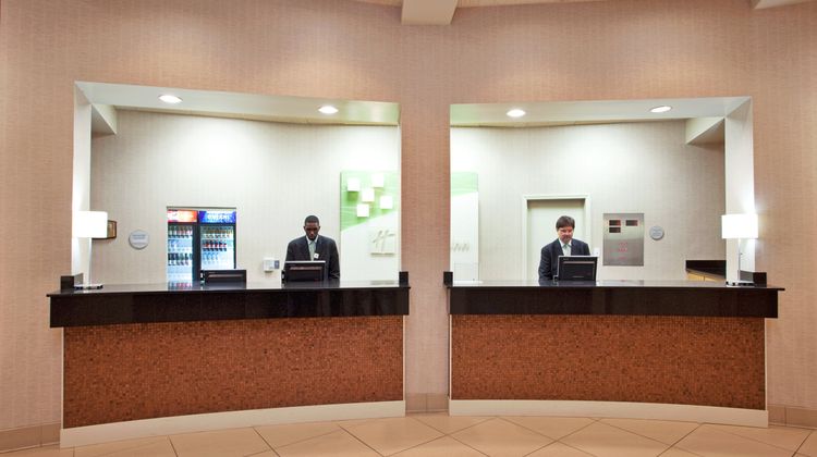 Holiday Inn New Orleans West Lobby