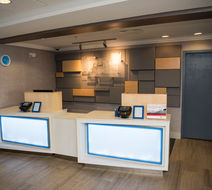 Holiday Inn Express Lobby