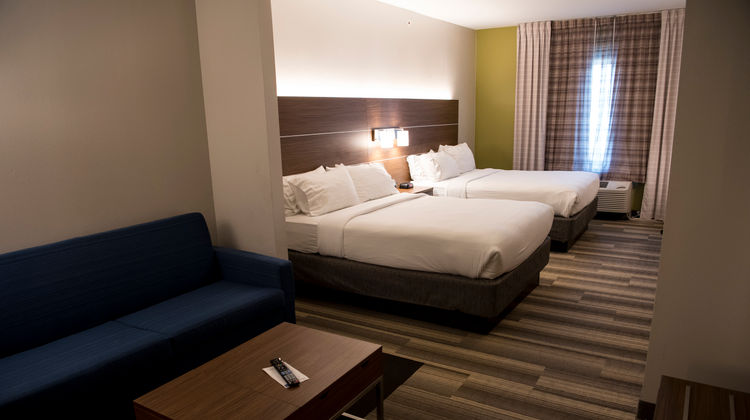 Holiday Inn Express Suite