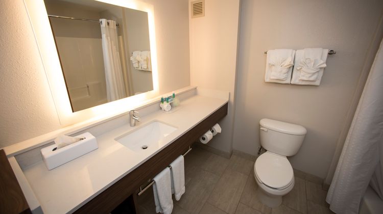 Holiday Inn Express Room