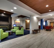 Holiday Inn Express Lobby