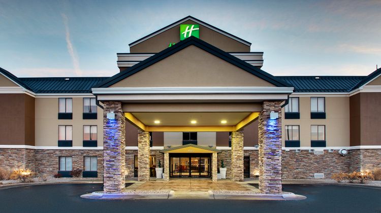 Holiday Inn Express Exterior