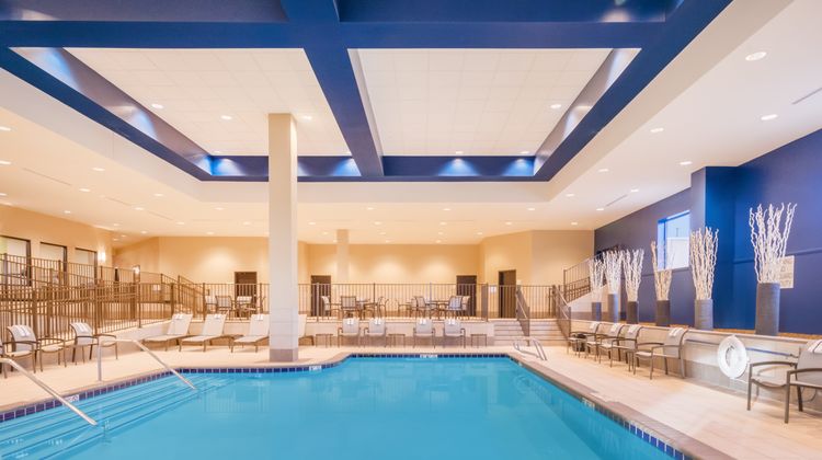 Holiday Inn Terre Haute Pool