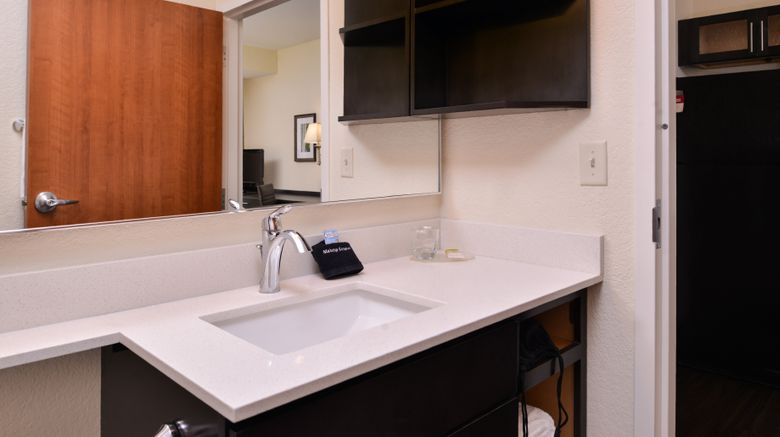 <b>Candlewood Suites Terre Haute Room</b>. Images powered by <a href="https://www.leonardoworldwide.com/" title="Leonardo Worldwide" target="_blank">Leonardo</a>.