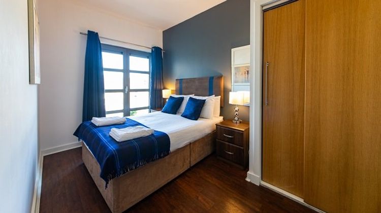 The Spires Serviced Apartments Glasgow Room