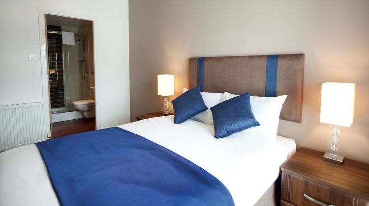 The Spires Serviced Apartments Glasgow Room