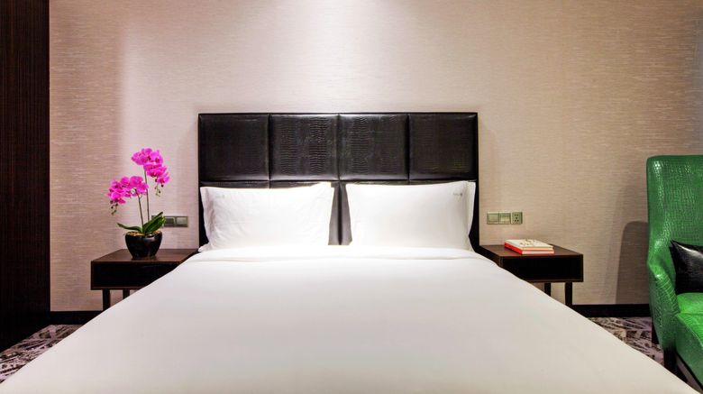 <b>Crowne Plaza Shanghai Jinshan Room</b>. Images powered by <a href="https://www.leonardoworldwide.com/" title="Leonardo Worldwide" target="_blank">Leonardo</a>.