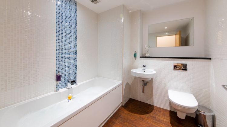The Spires Serviced Apartments Glasgow Room