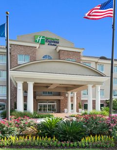 Holiday Inn Express & Suites Gonzales