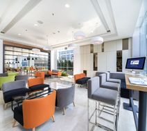 Holiday Inn Express Matraman Lobby