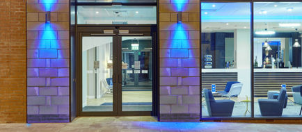 Holiday Inn Express Grimsby Exterior
