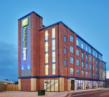 Holiday Inn Express Grimsby Exterior