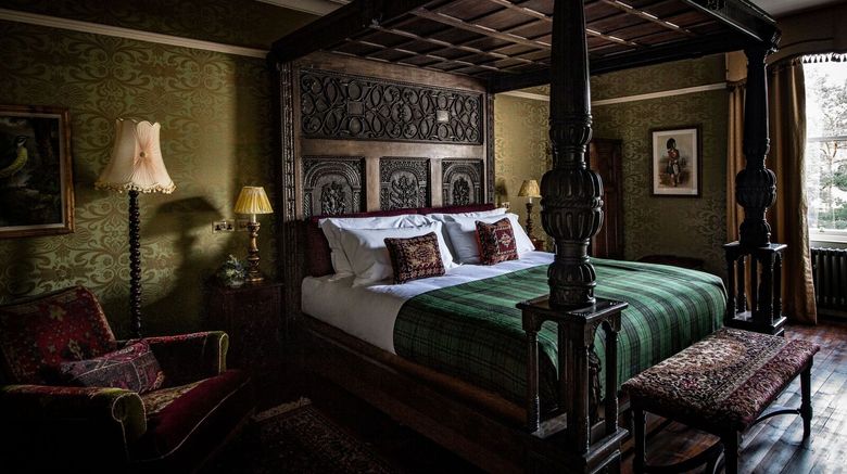 <b>Fife Arms Hotel Room</b>. Images powered by <a href="https://www.leonardoworldwide.com/" title="Leonardo Worldwide" target="_blank">Leonardo</a>.