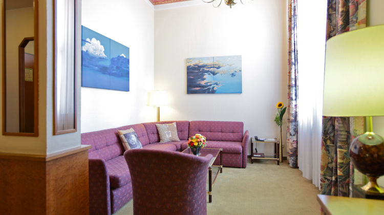 Viktoria Hotel Lobby