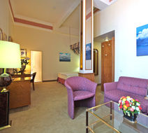 Viktoria Hotel Lobby