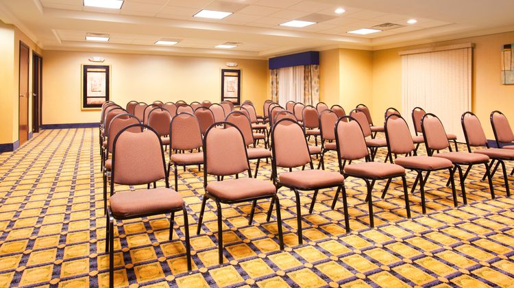 Holiday Inn Express Hotel & Suites Meeting