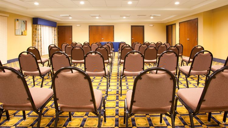 Holiday Inn Express Hotel & Suites Meeting