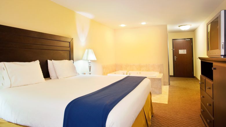 <b>Holiday Inn Express Hotel & Suites Suite</b>. Images powered by <a href="https://www.leonardoworldwide.com/" title="Leonardo Worldwide" target="_blank">Leonardo</a>.