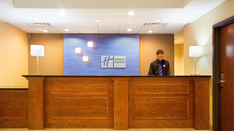 <b>Holiday Inn Express Hotel & Suites Lobby</b>. Images powered by <a href="https://www.leonardoworldwide.com/" title="Leonardo Worldwide" target="_blank">Leonardo</a>.