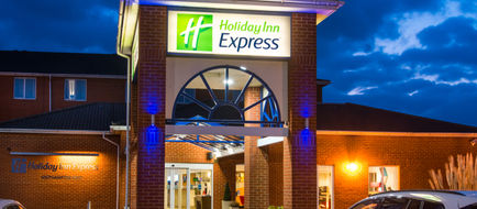 Holiday Inn Express Southampton West Exterior