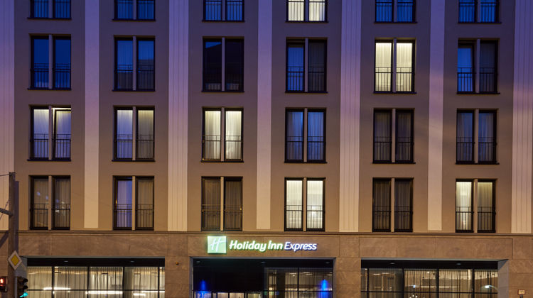 Holiday Inn Express-Alexanderplatz Exterior