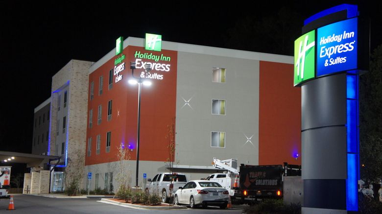 <b>Holiday Inn Express Pineville-Alexandria Exterior</b>. Images powered by <a href="https://www.leonardoworldwide.com/" title="Leonardo Worldwide" target="_blank">Leonardo</a>.