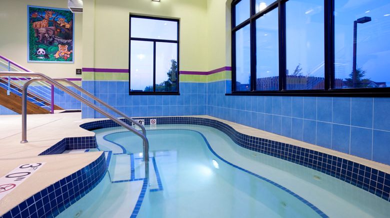 <b>Holiday Inn Express & Suites Rogers Pool</b>. Images powered by <a href="https://www.leonardoworldwide.com/" title="Leonardo Worldwide" target="_blank">Leonardo</a>.