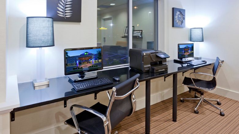<b>Holiday Inn Express & Suites Rogers Other</b>. Images powered by <a href="https://www.leonardoworldwide.com/" title="Leonardo Worldwide" target="_blank">Leonardo</a>.