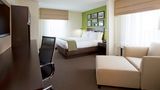 Holiday Inn Express & Suites Rogers Suite