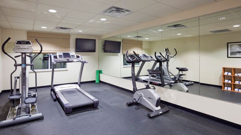 <b>Holiday Inn Express & Suites Rogers Health Club</b>. Images powered by <a href="https://www.leonardoworldwide.com/" title="Leonardo Worldwide" target="_blank">Leonardo</a>.