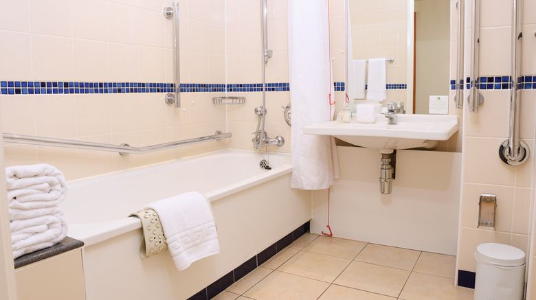 <b>Holiday Inn Brent Cross Room</b>. Images powered by <a href="https://www.leonardoworldwide.com/" title="Leonardo Worldwide" target="_blank">Leonardo</a>.