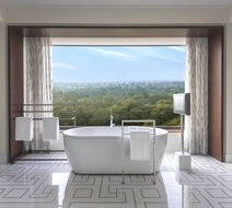 The Oberoi New Delhi Room