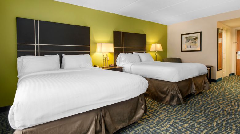 <b>Holiday Inn Savannah S I-95 Gateway Room</b>. Images powered by <a href="https://www.leonardoworldwide.com/" title="Leonardo Worldwide" target="_blank">Leonardo</a>.