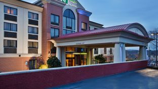 Holiday Inn Express & Suites