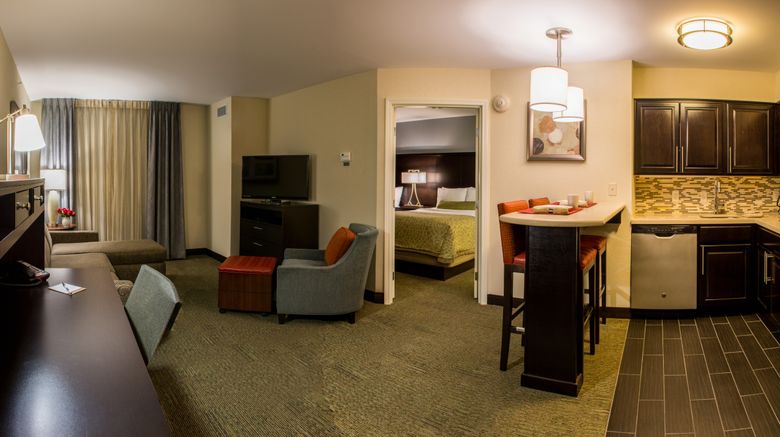 <b>Staybridge Suites Schererville Room</b>. Images powered by <a href="https://www.leonardoworldwide.com/" title="Leonardo Worldwide" target="_blank">Leonardo</a>.