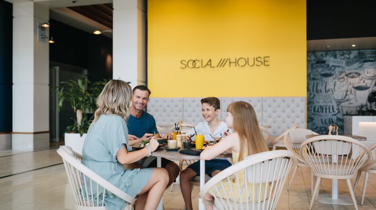 voco Gold Coast Restaurant