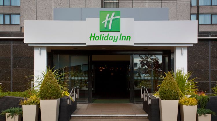 Holiday Inn Glasgow Airport Exterior