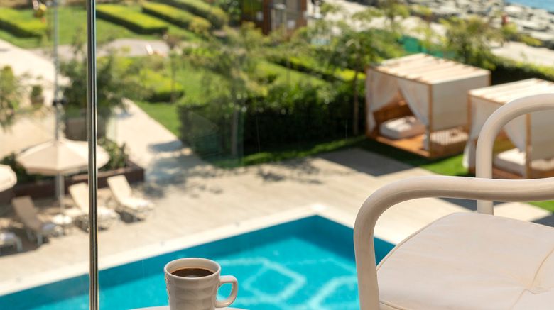 <b>Crowne Plaza Istanbul - Florya Pool</b>. Images powered by <a href="https://www.leonardoworldwide.com/" title="Leonardo Worldwide" target="_blank">Leonardo</a>.